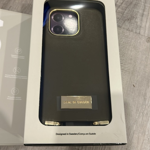 Ideal of Sweden Athena Necklace Case for Iphone 13 - Picture 2 of 4